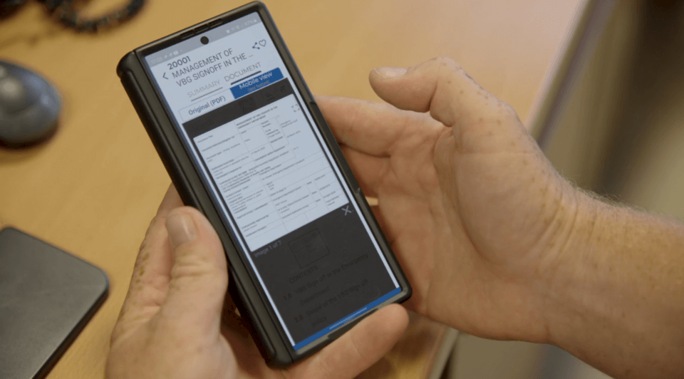 Nurse using MyStaff app
